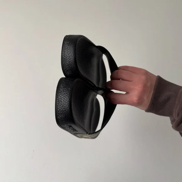 Gucci Bloom Slides - Picture 4 of 5